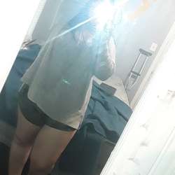 Ashley19's Chat & Dating Profile