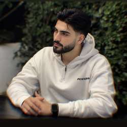 Bright7860's Chat & Dating Profile
