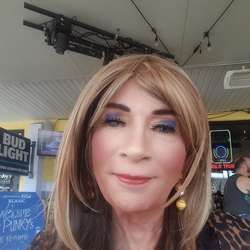 CindyWill's Chat & Dating Profile