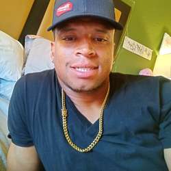 Daddic33614's Chat & Dating Profile