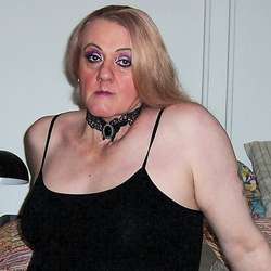 DeirdreeD's Chat & Dating Profile