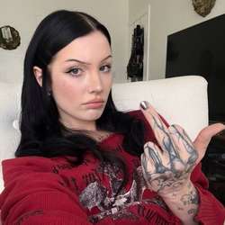 Ladysonya's Chat & Dating Profile