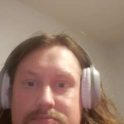 Letmeputitinya's Chat & Dating Profile