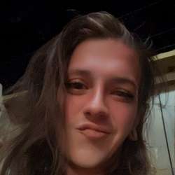 SmolSteph's Chat & Dating Profile