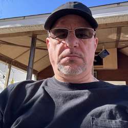 Steved56's Chat & Dating Profile