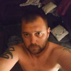 Yourlilbitch69's Chat & Dating Profile