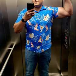 biggrobb8332's Chat & Dating Profile