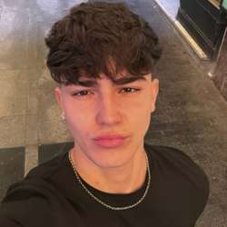 humgH's Chat & Dating Profile