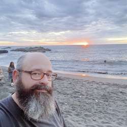 johnnyguitarusa's Chat & Dating Profile