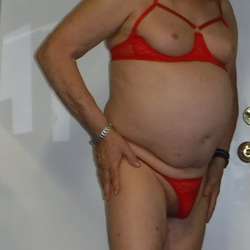 susycd3720011's Chat & Dating Profile
